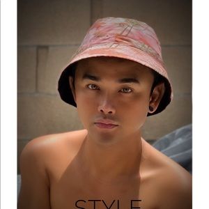 Meet your Posher, Tin